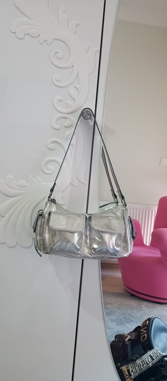 Gri Metal Tokalı Kadın El Çantası - Görsel 4