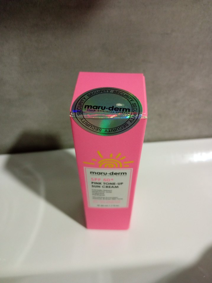 Maru-Derm SPF50+ Pembe Tonlu Güneş Kremi - Görsel 2