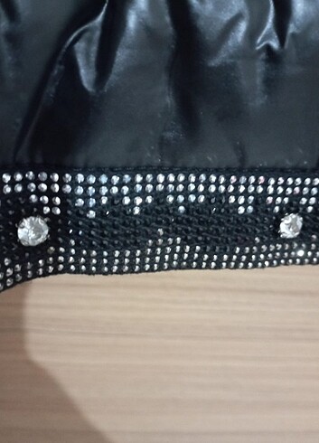 Taşlı ve kürk detaylı şişme mont - Görsel 18