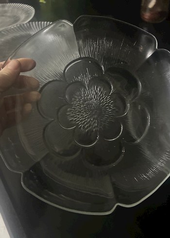 Çiçek Desenli Bej Cam Tabak - Görsel 3