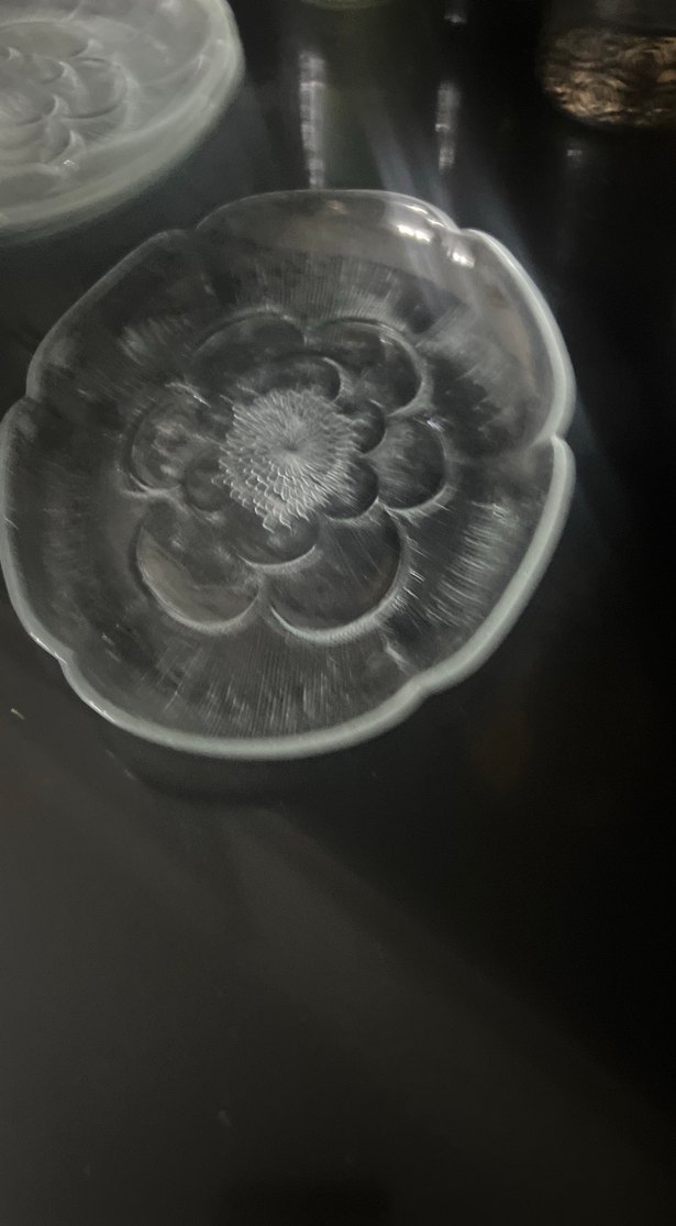 Çiçek Desenli Bej Cam Tabak - Görsel 4