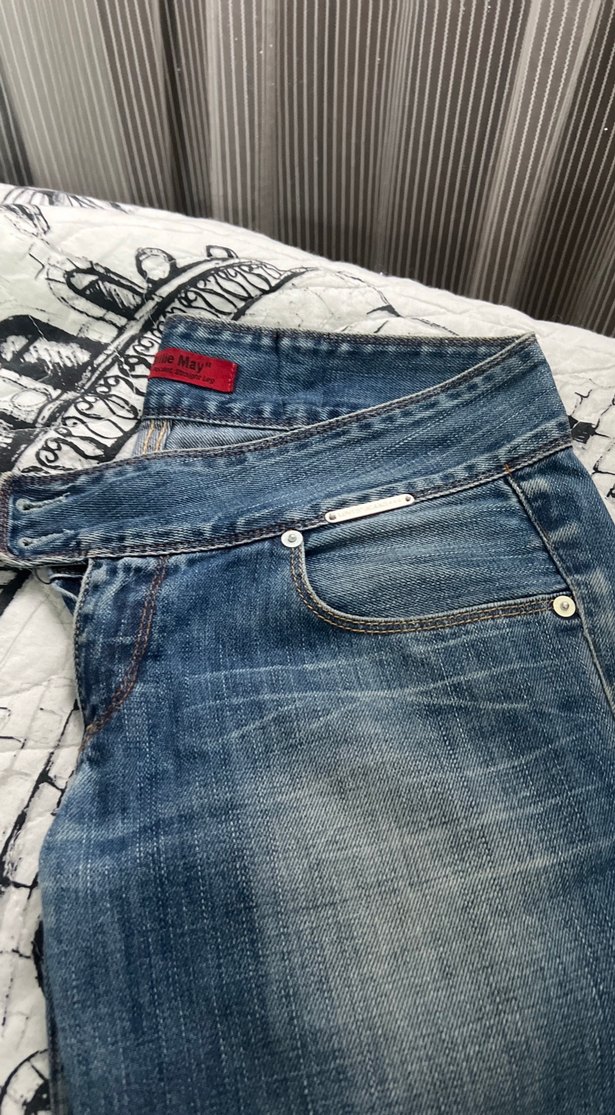 Mavi Yıkamalı Dar Kesim Jean — görsel 3/9