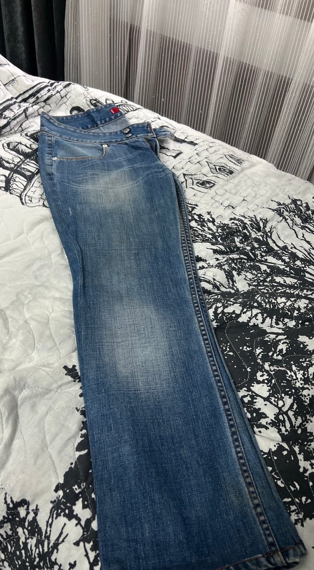Mavi Yıkamalı Dar Kesim Jean — görsel 6/9