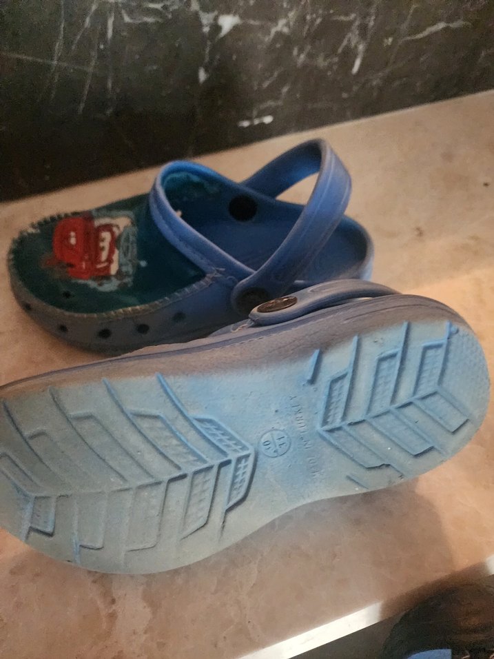 Erkek Çocuk Mavi Kaydırmaz Sandalet - Görsel 3