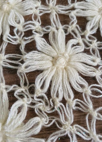 Beyaz Dantelli Kadın Şal - Görsel 2