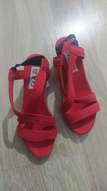 36 Beden kırmızı Renk Ayakkabi