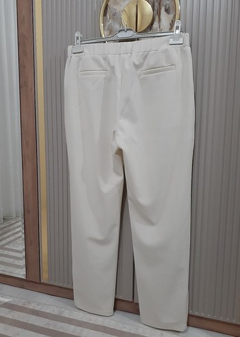 Düğmeli Beyaz Kadın Kumaş Pantolon - Görsel 4