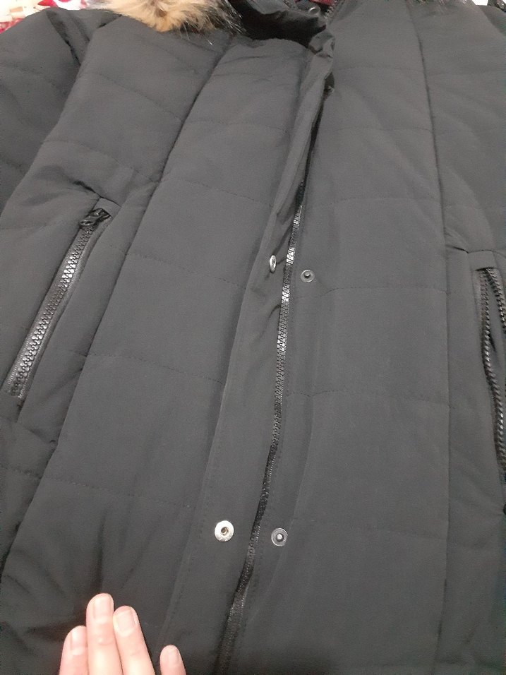 Kadın Siyah Kürklü Midi Kışlık Mont - Görsel 4