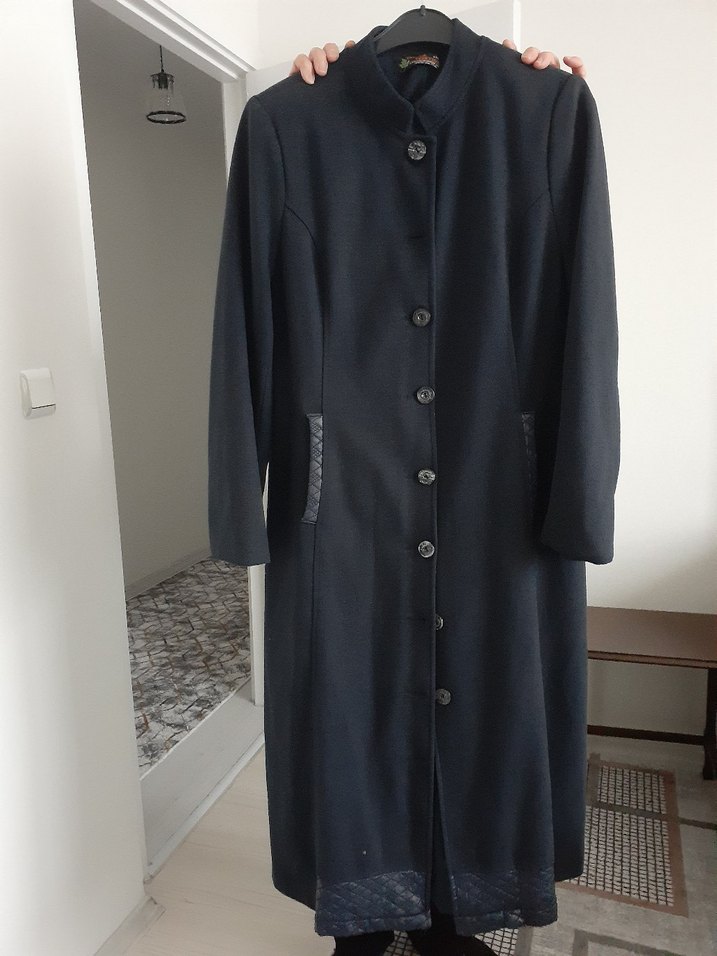 Düğmeli Siyah Uzun Kadın Kaban - Görsel 2