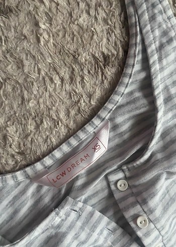 Gri Düğmeli Kolsuz Mini Tulum - Görsel 3