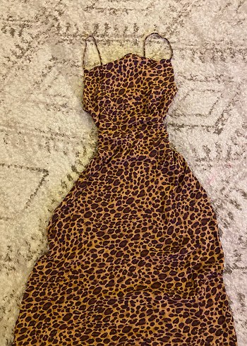 Kahverengi Leopar Desenli Uzun Askılı Elbise - Görsel 2