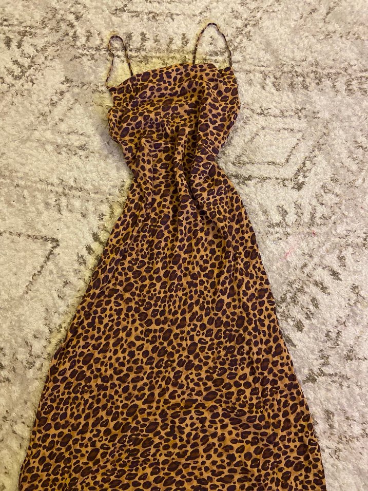 Kahverengi Leopar Desenli Uzun Askılı Elbise - Görsel 3