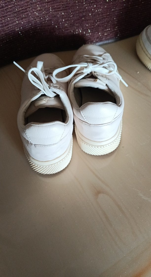 Pull and Bear Krem Kadın Spor Ayakkabı - Görsel 4