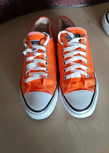 Converse 36