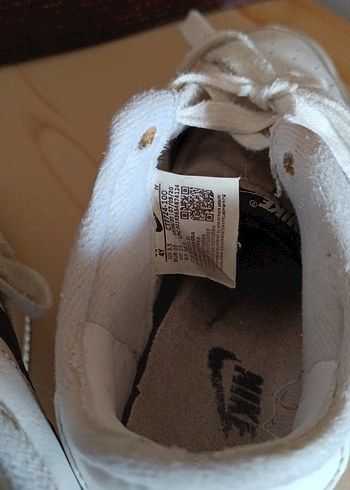 Beyaz Nike Air Force 1 Spor Ayakkabı - Görsel 5