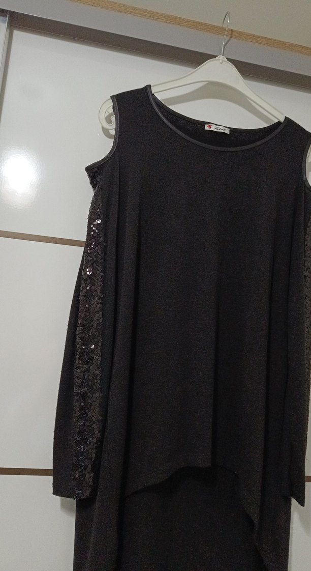 Uzun Kollu Omuzları açık Payetli Gotik Triko Tunik - Görsel 2