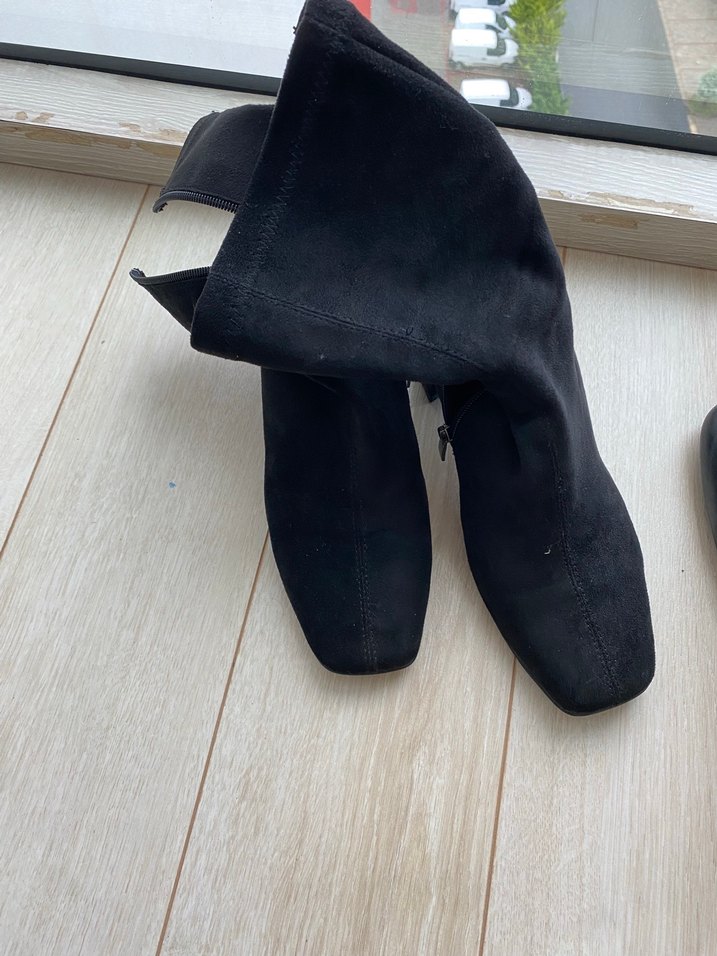 Siyah Süet İnce Topuklu Kadın Çizme - Görsel 4