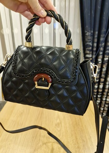 Siyah Deri Kapitone Kadın Çanta - Görsel 4