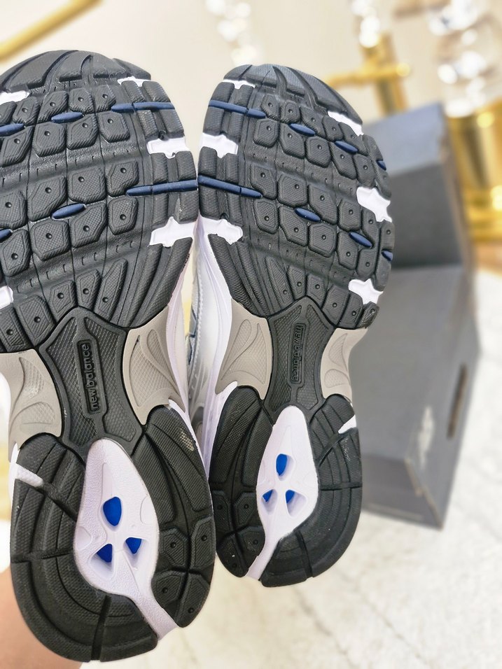 Beyaz New Balance Spor Ayakkabı - Görsel 5