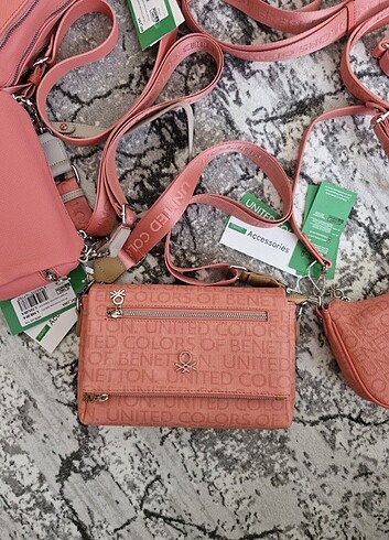 Benetton Mercan renkli benetton çantalar