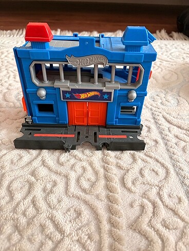 Hot Wheels Şehir otoparkı