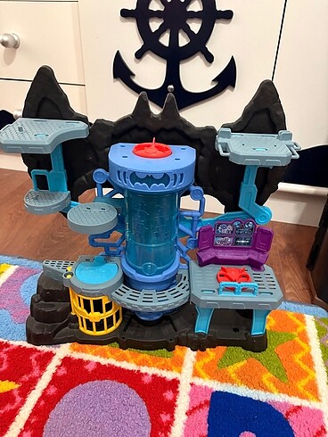Imaginext Dc Süper Friends Bat-Tech Batcave Batman'in Mağarası