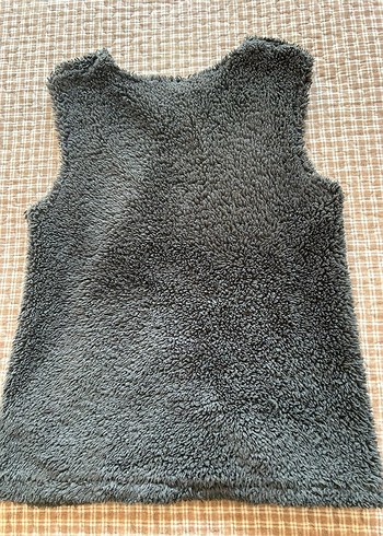 Kız Çocuk Gri Kürklü Kolsuz Yelek - Görsel 2