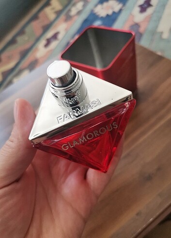Farmasi glamorous kadın parfüm