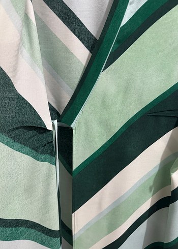 Yeşil Desenli Uzun Elbise - Görsel 4