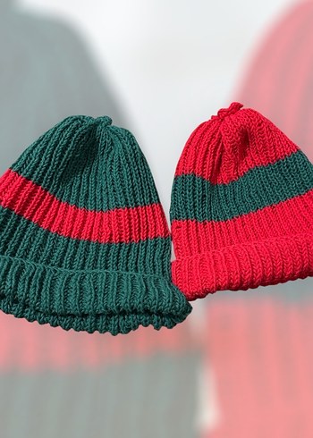 Kırmızı yeşil renklerde el emeği Noel konsepti bere - Görsel 2