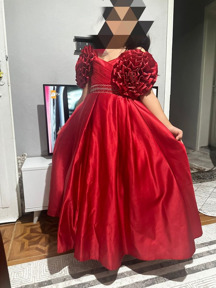 Parlak Kırmızı Fırfırlı Modern Klasik Kız Elbisesi - Görsel 3