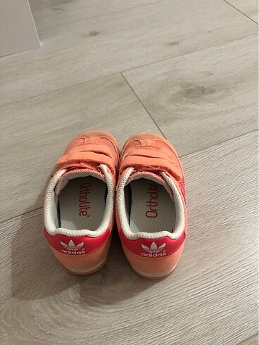 25 Beden Orijinal adidas ayakkabı