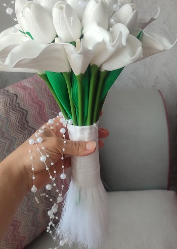 Beden Boncuk Detaylı Beyaz Düğün Çiçeği