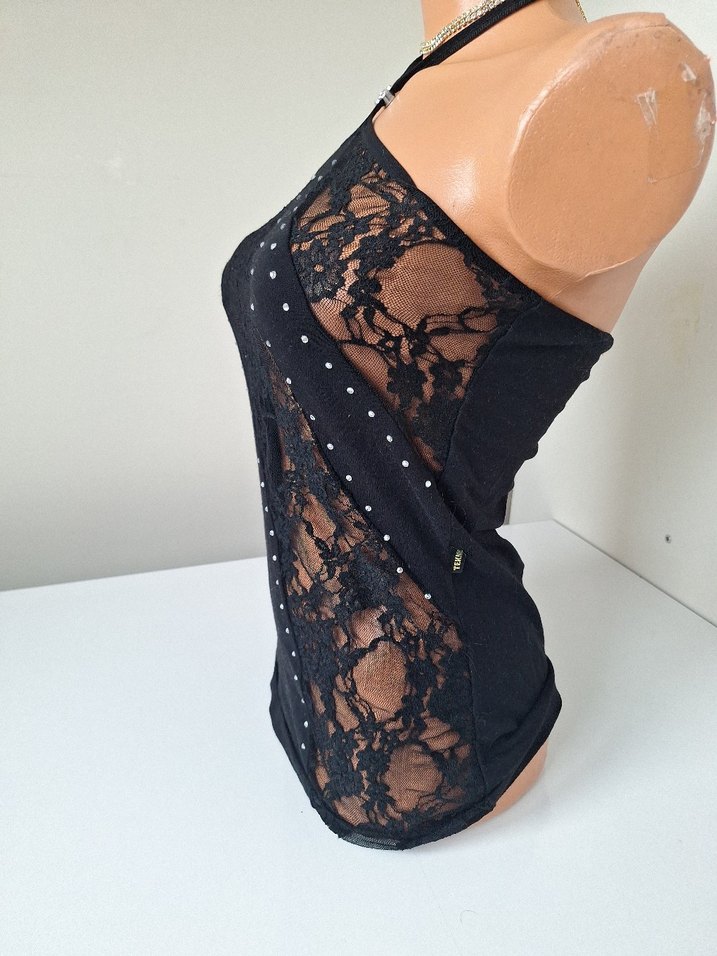 Siyah Dantel Detaylı Straplez Büstiyer - Görsel 4