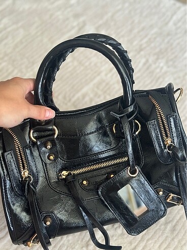 Balenciaga çanta