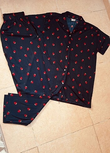 Pegasus pijama takımı her beden mevcuttur