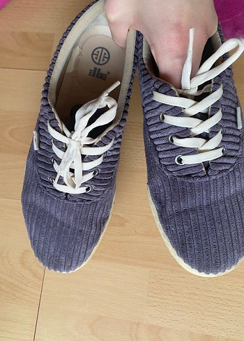 Gri Süet Bağcıklı Ayakkabı - Görsel 11