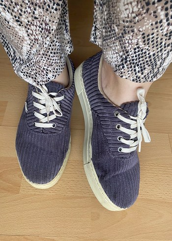 Gri Süet Bağcıklı Ayakkabı - Görsel 4