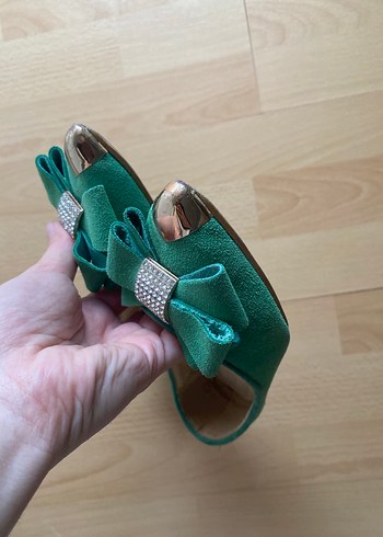 Yeşil süet fiyonklu babet - Görsel 11