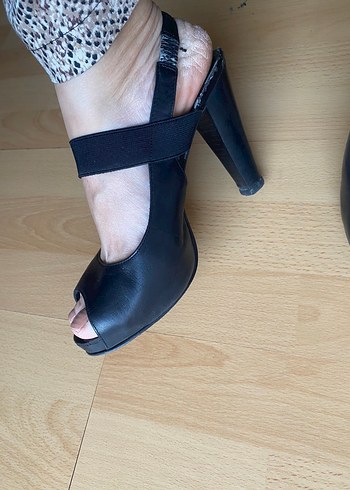 Siyah Kemerli Strappy Topuklu Ayakkabı - Görsel 5