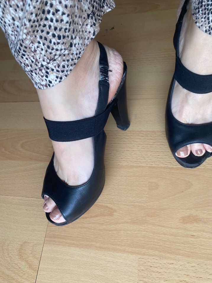 Siyah Kemerli Strappy Topuklu Ayakkabı - Görsel 4