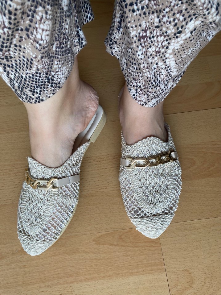 Bej Örgü Dantel Detaylı Kadın Terlik - Görsel 2