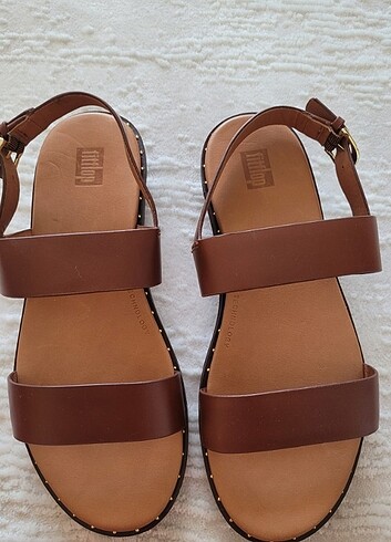 38 Beden Ingiltere'den Mağazasından Fitflop Sandalet