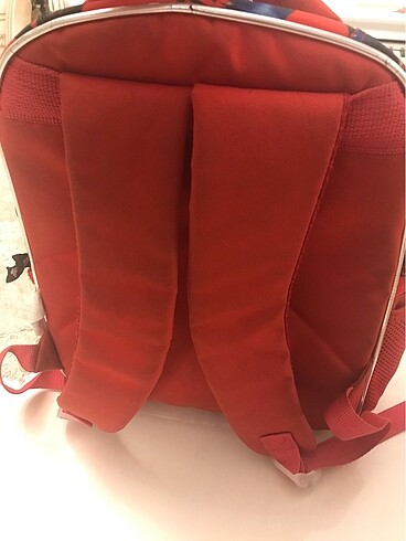  Okul sırt çantası