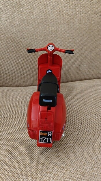  Beden Vespa piaggio 1:18