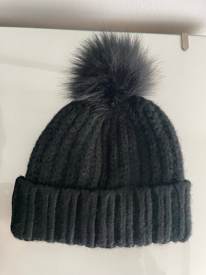 Kadın Siyah Örgü Yün Ponponlu Bere - Görsel 2