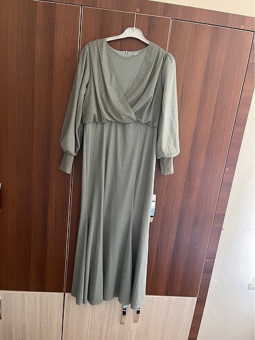 simli balık model abiye elbise