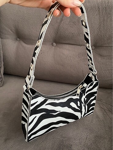 Beden siyah Renk Housebags Zebra Desenli Çanta