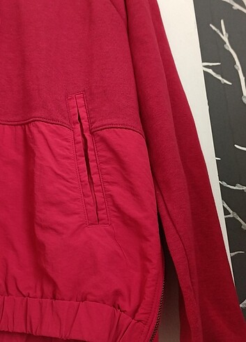 m Beden kırmızı Renk Under Armour Sweatshirt
