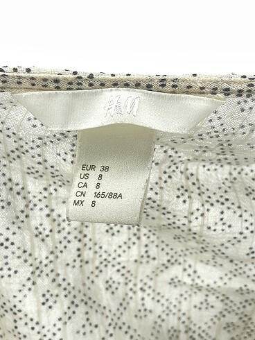 38 Beden beyaz Renk H&M Kısa Elbise %70 İndirimli.